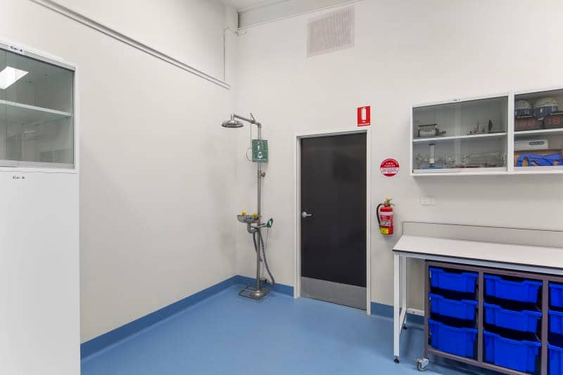 綜合理化實(shí)驗(yàn)室設(shè)計(jì)裝修